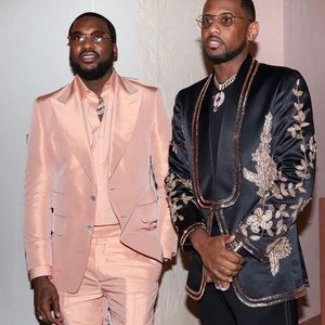 Meet your Posher, Ebony